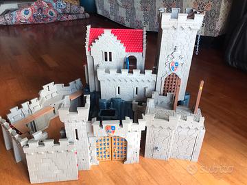 Castello play mobil