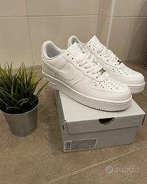 Nike Air Force 1 07 Classic Low-Top, Bianco / 37.5