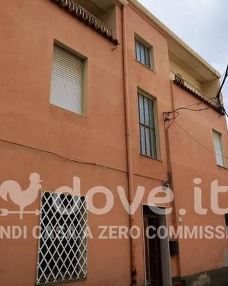 Villa di 150 m² con 5 locali a Oliena