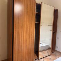 Armadio tre ante scorrevoli specchio