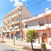 Via Marconi: locale commerciale