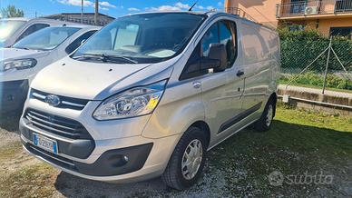 Ford transit custom Anno 2016 km160965
