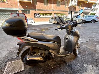 Moto Armando Salerno Sh 300 Usato 2009 Sh 300 Vendita In Moto E