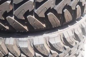 Coppia  di pneumatici nuovi 33 12.50 18 toyo