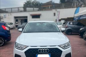 Audi A1 SPB 30 TFSI S tronic Identity Black
