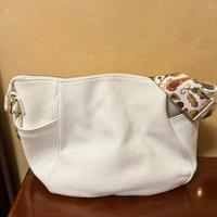 Borsa bianca in pelle