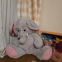 Elefante peluche grande