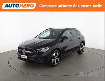 MERCEDES-BENZ GLA 200 UV38689