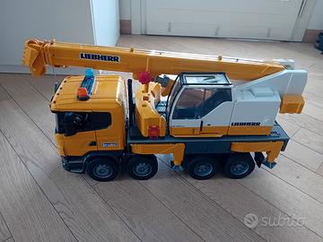 bruder camion gru