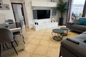 Elegante e ampio quadrilocale via Monte Pino