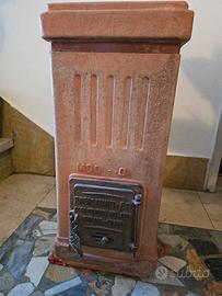 stufa in terracotta