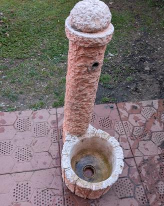 fontana da giardino in pietra