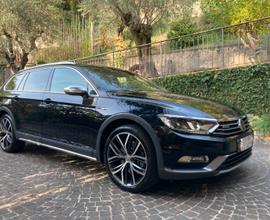 Volkswagen Passat Alltrack 2.0 BiTDI