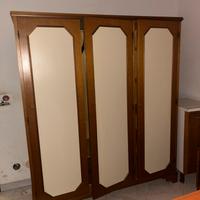 Armadio. Ritiro a carico acquirente. Latina