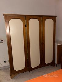 Armadio. Ritiro a carico acquirente. Latina