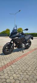 BMW F900 XR triple black