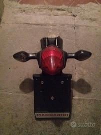 Codone completo di frecce e portatarga nc700 s /x