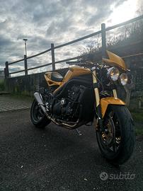 Triumph speed triple 1050 anno 2005 