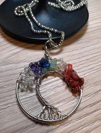 Collana con albero della vita di pietre dure