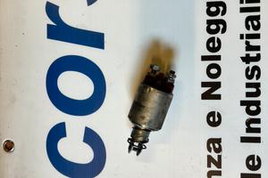Relè elettromagnete