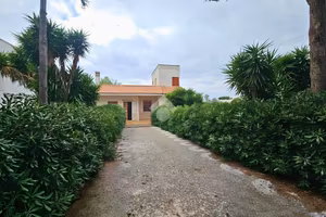 VILLA SINGOLA A PORTO CESAREO