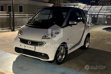 SMART fortwo 1000 52 kW MHD coupé pulse