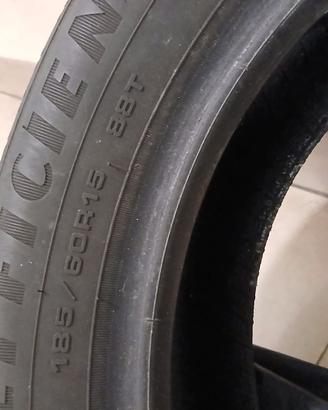 gomme macchina