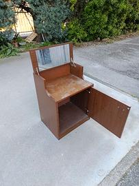 Comodino anni '60 con sportello e specchio