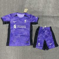 Maglia e pantaloncino da calcio, Liverpool
