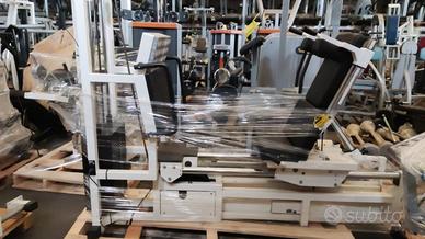 pressa palestra leg press TECHNOGYM  45°