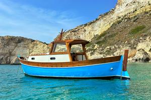 Gozzo in legno cabinato. 9.6 metri Stile unico