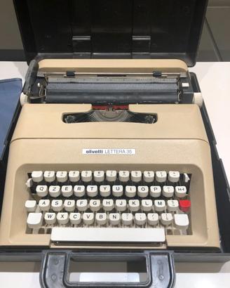 Olivetti Lettera 35 macchina da scrivere del 1972