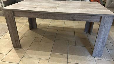Tavolo rettangolare