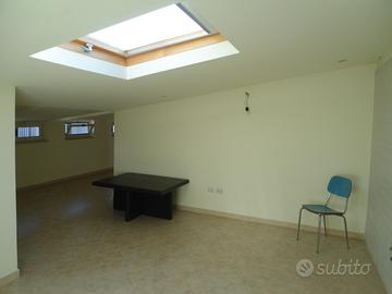 604825 Mansarda in Centro a Crotone a 42.000 euro