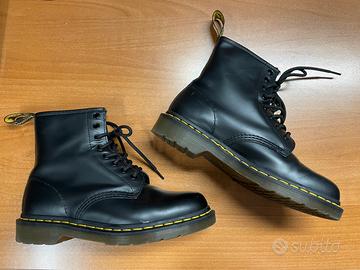 Dr. Martens nere 39 Abbigliamento e Accessori In vendita a Bergamo