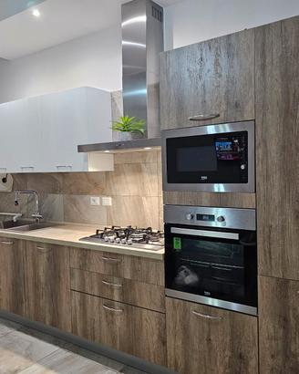 cucina attrezzata  nuova 