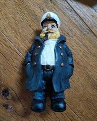 STATUETTA RAFFIGURANTE CAPITANO PESCATORE nave