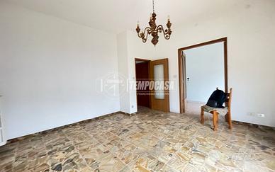 QUADRILOCALE IN VIA DEL CARMINE 21