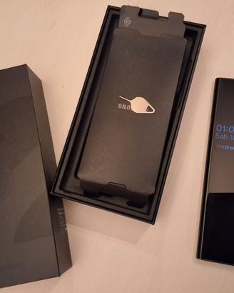 Galaxy S22 Ultra 256gb ds + Galaxy Watch Active 2