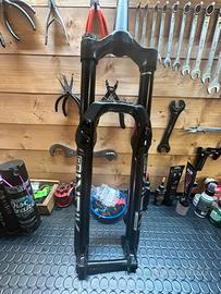 Rock shox Lyrik ultimate charger 3