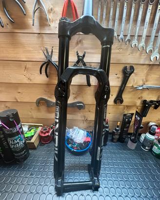 Rock shox Lyrik ultimate charger 3