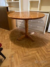 Tavolo da pranzo rotondo in legno - rsg