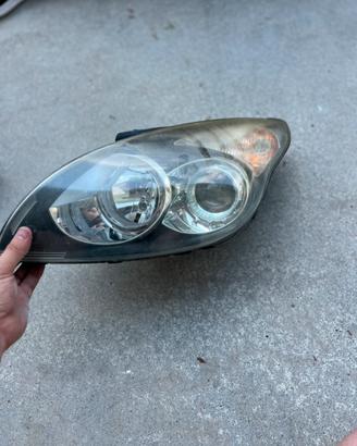 Faro sx Hyundai i30