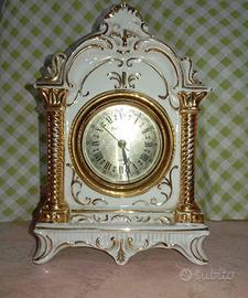 Orologio in porcellana vintage da collezione