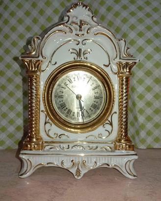 Orologio in porcellana vintage da collezione