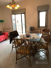 Appartamento luminoso 45m con posto auto e cantina