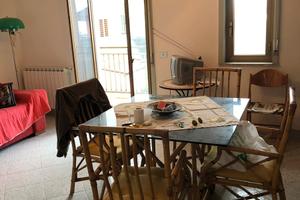 Appartamento luminoso 45m con posto auto e cantina