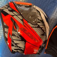 Casco suomy
