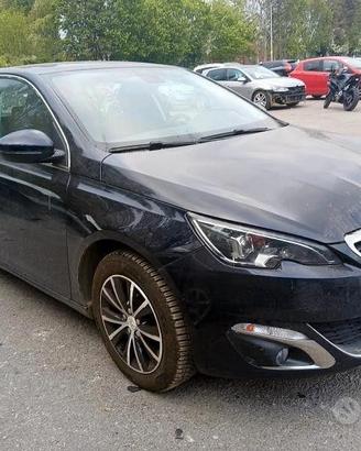 Peugeot 308 2015 1.6 HDi pezzi di ricambio