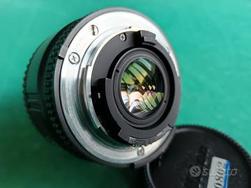 Come nuovo Nikkor AF-D 24mm/f2.8